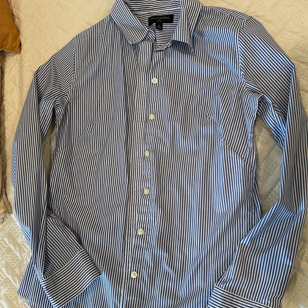 Classic BR button down striped shirt